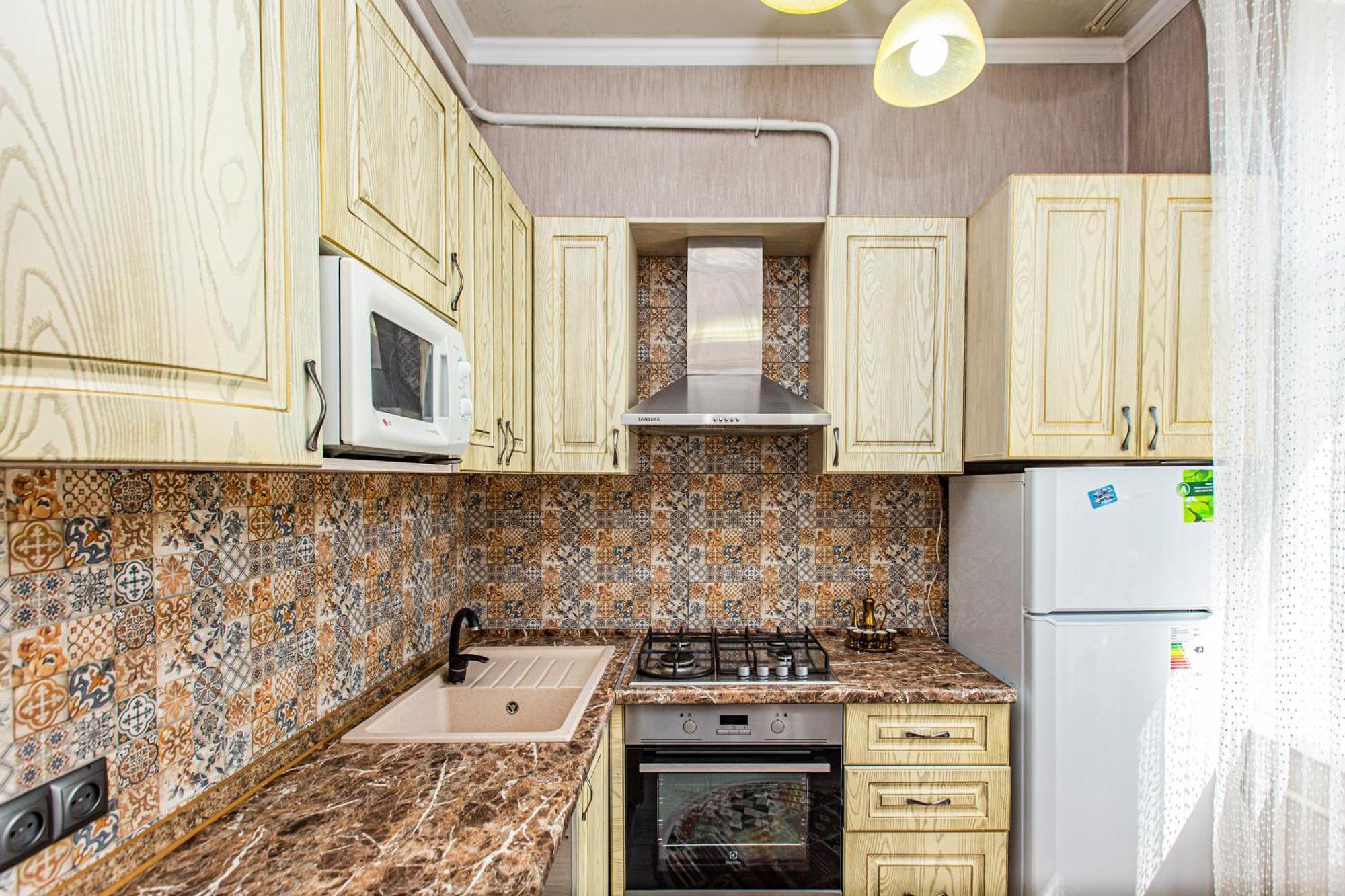 Apartment двухкомнатная евро двушка в самом центре алматы, 10 минут ходьбы до арбата #23 *